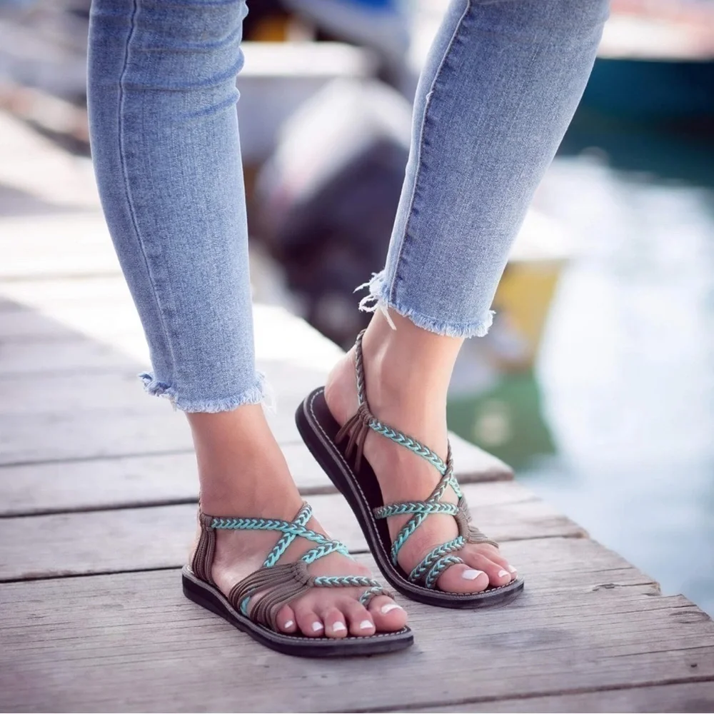 NEW Plaka Flat Sandals for Women Palm Leaf Olive 9